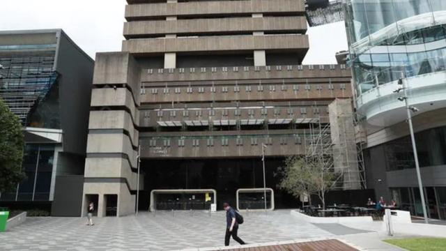 墨尔本八大再发补贴!留学生每人00!因经济遭重创,澳多所高校将失去研究能力!