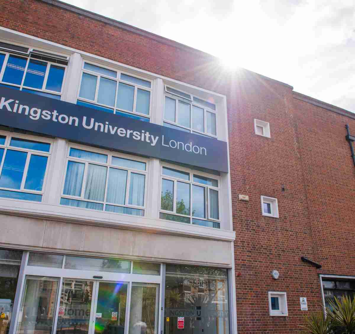 伦敦金斯顿大学 (Kingston University) – 排名、专业、申请(本科、硕士和预科)等最新信息