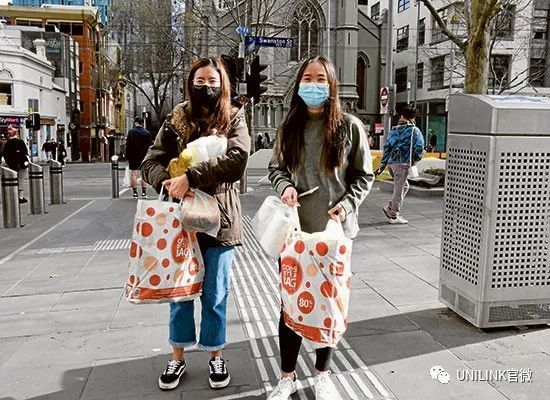 维州新隔离计划获莫里森认可!返澳更近一步;澳大学留学生暴跌38%,多所大学财政“崩溃”...