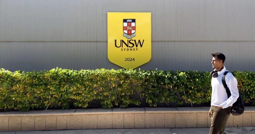 突发!UNSW官宣放弃三学期制!